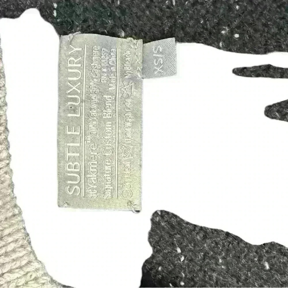 SUBTLE LUXURY Speckled Cashmere Blend Sweater - Picture 4 of 11